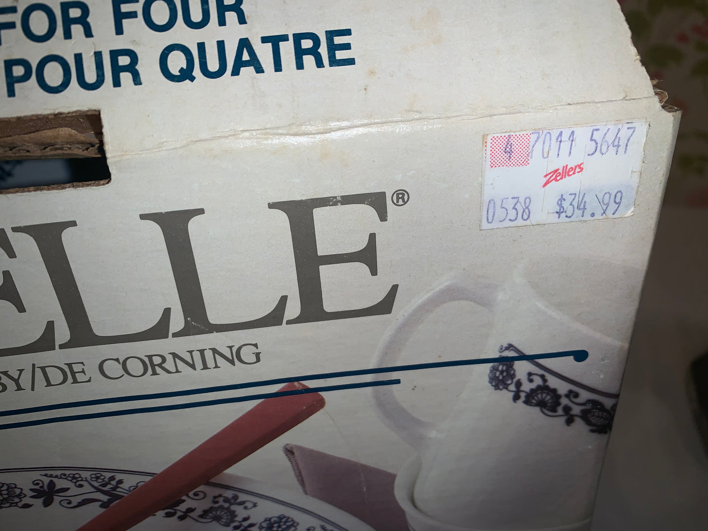 Cornelle Livingware set of dishes