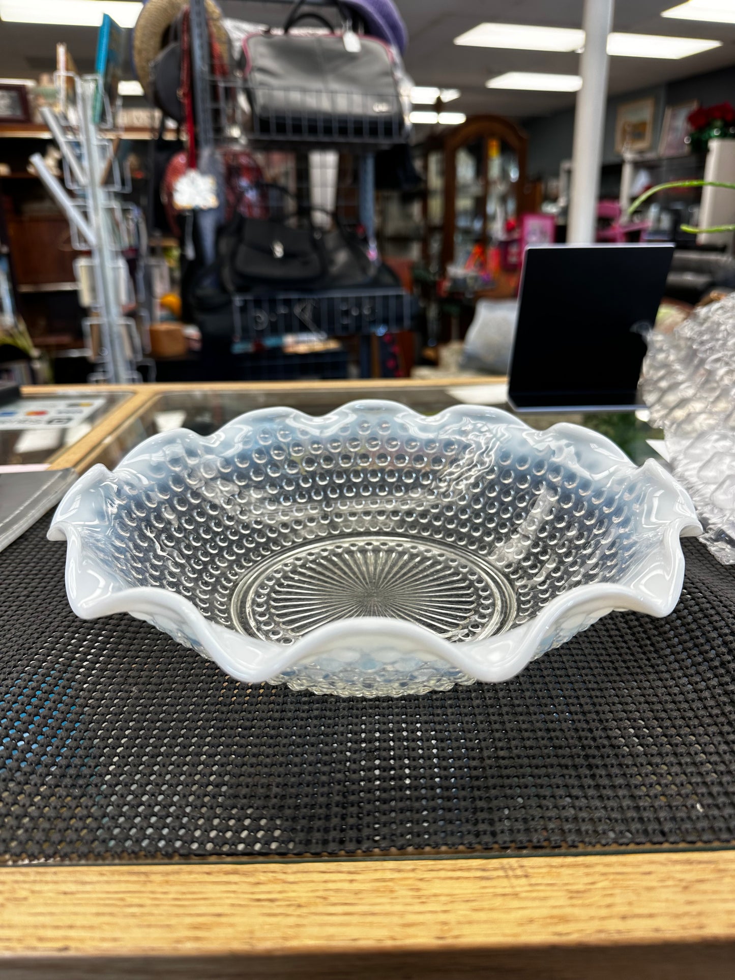 Large Ruffle Bowl