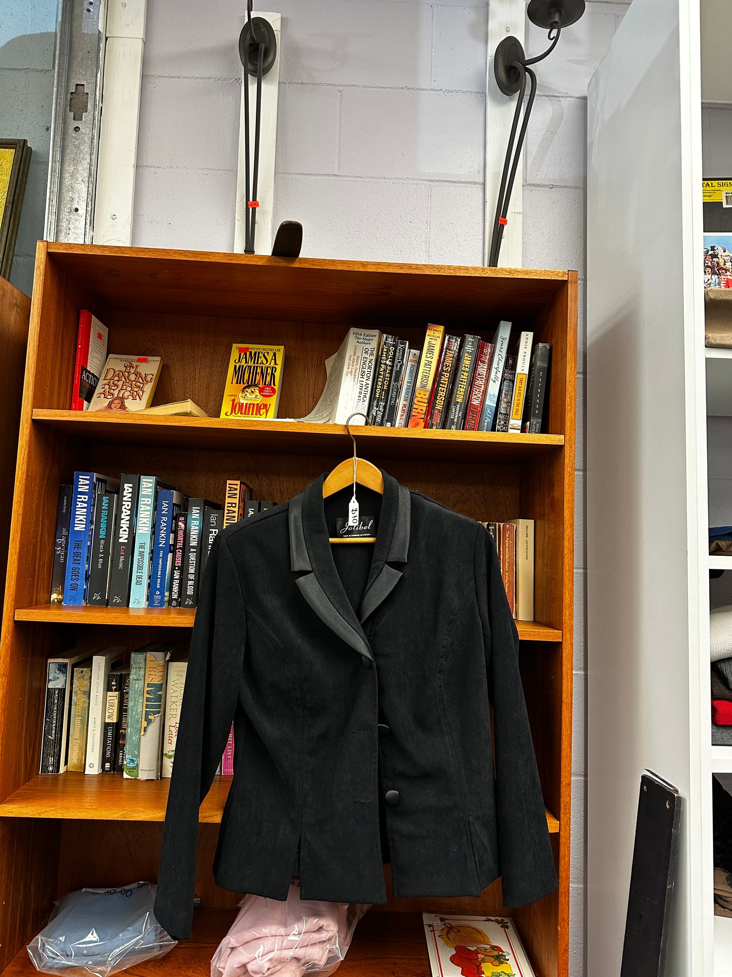 Jolibel Black Blazer