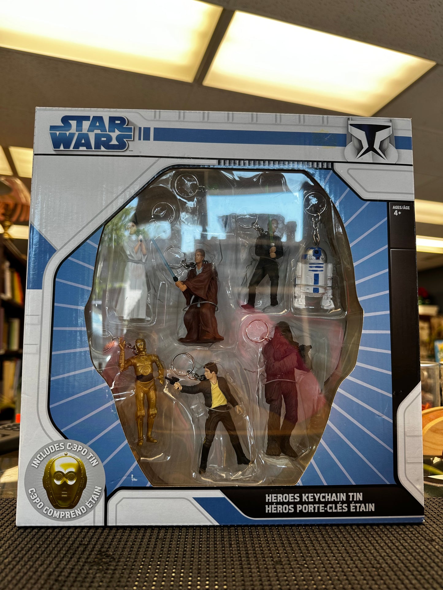 Star Wars Heroes Keychain Tin