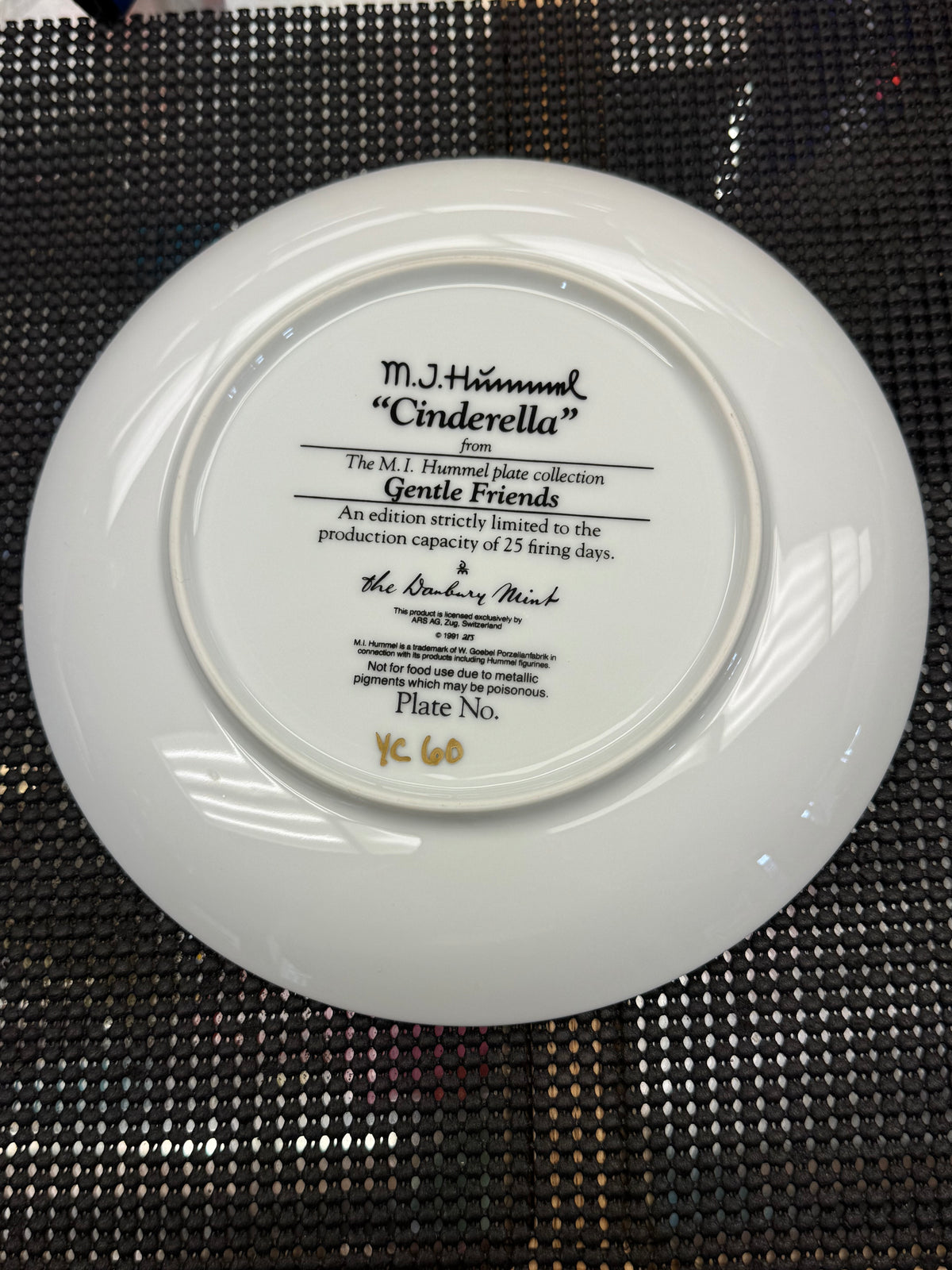 "Cinderella" - M.J. Hummel Decorative Plate Collection - Gentle Friends