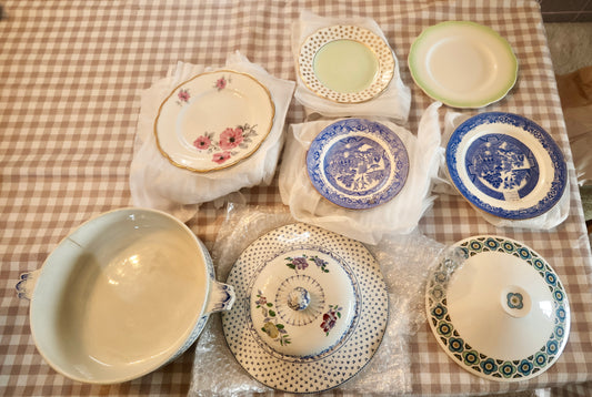 Various Vintage plates Including Royal Grafton (box 10)
