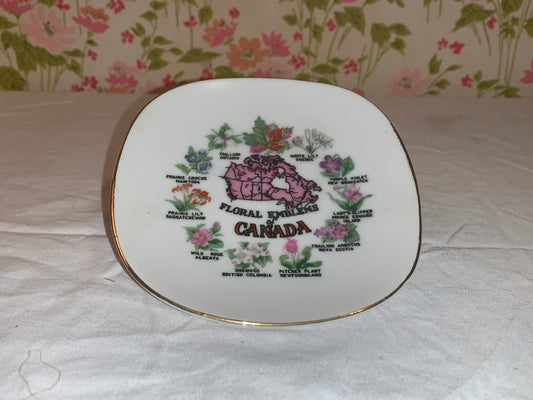 Small decorative Canadian Plate