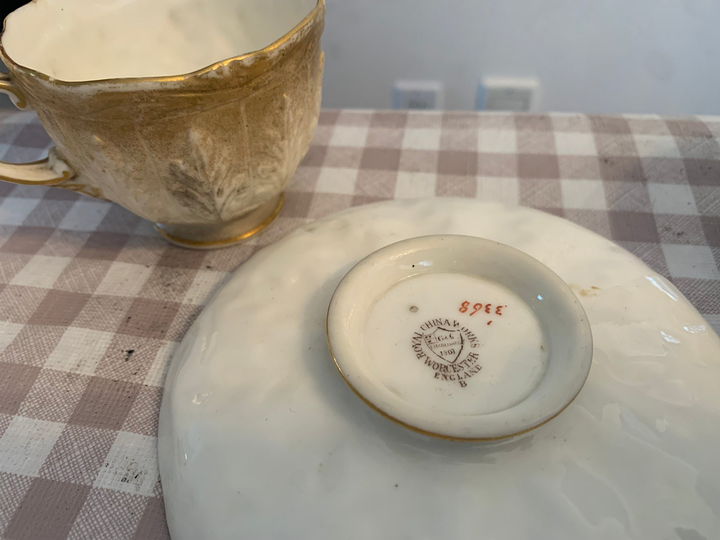 Various cup & saucer sets Royal Winton; Crown; Worcester (box 17)