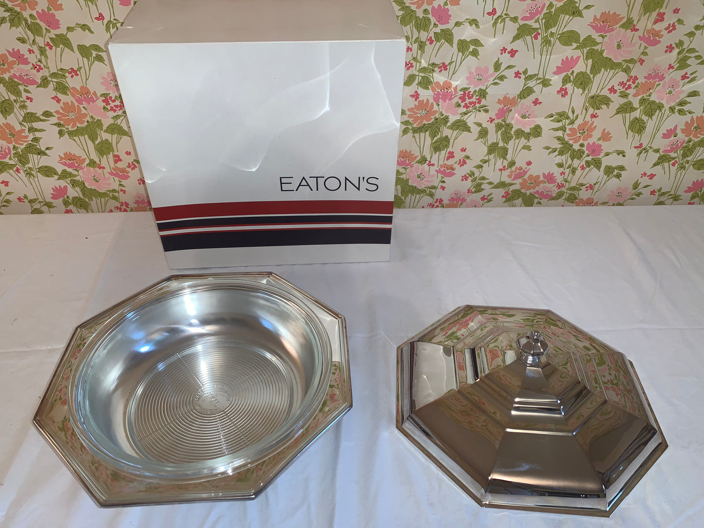 Serving platter with oven safe insert