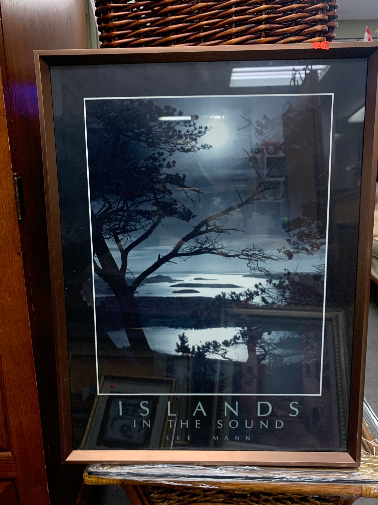 Island in the sound by Lee Mann Framed wall Print