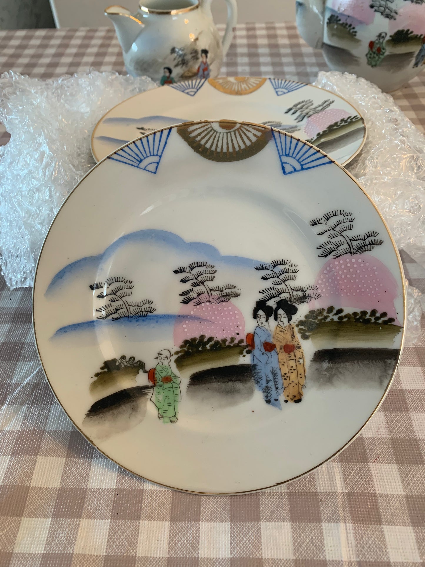 Stunning Japanese Partial Tea set (box 14)