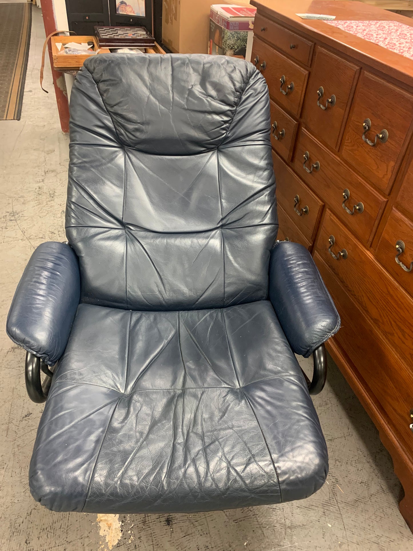 Genuine Leather reclining chair