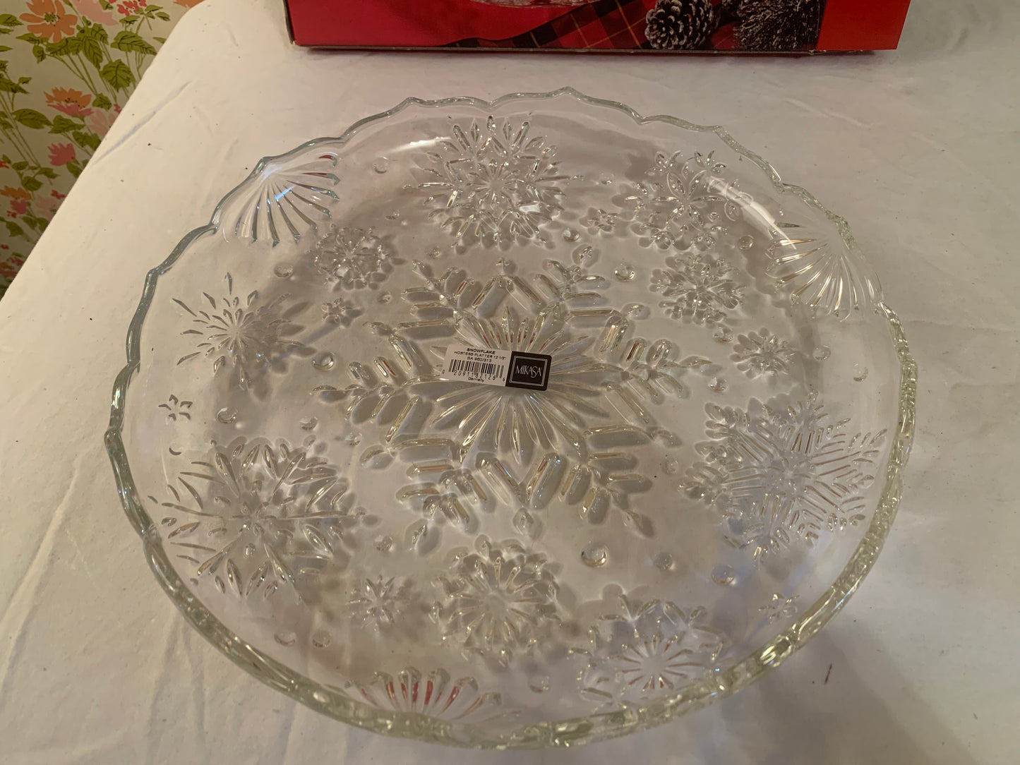 Mikasa Snowflake frost serving dish