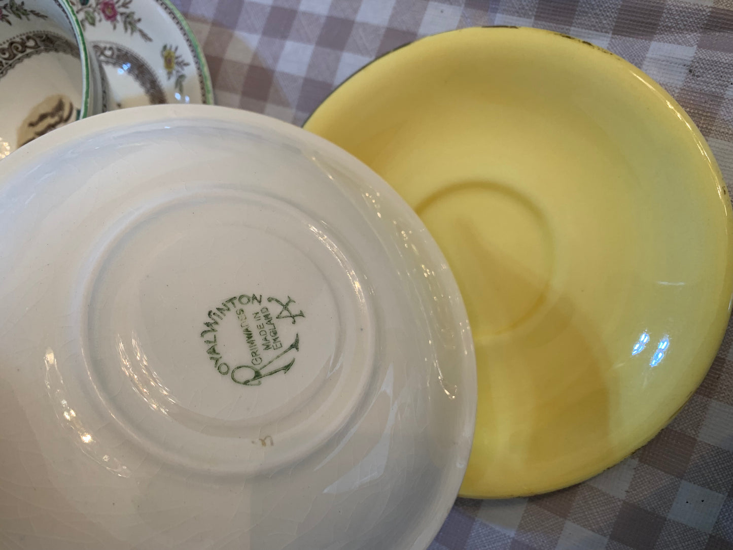 Various cup & saucer sets Royal Winton; Crown; Worcester (box 17)