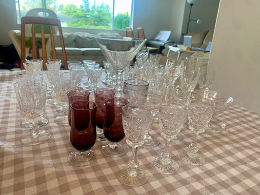 Variety of brand named and generic crystal glassware (box 2)