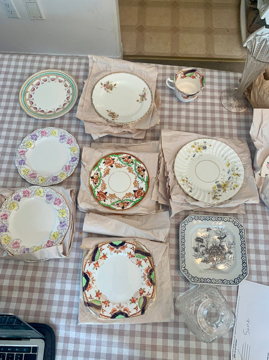 Various Chinaware and vintage plates (Box 3)