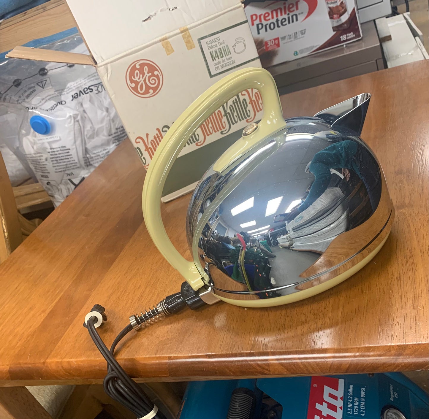 Harvest deluxe, Original vintage Kettle