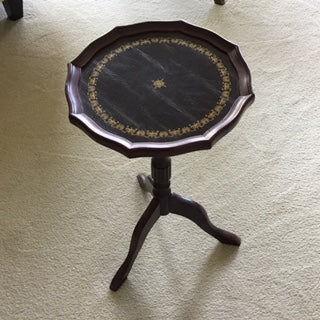 Circular Pedestal Table