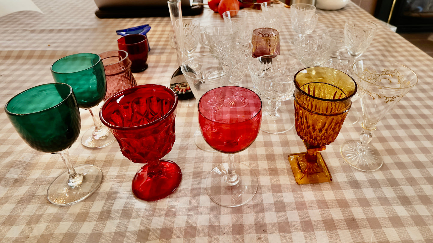 Variety of brand named and generic crystal glassware (box 1)