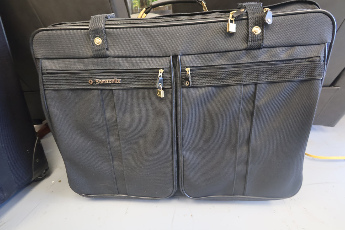Samsonite Rolling Suitcase