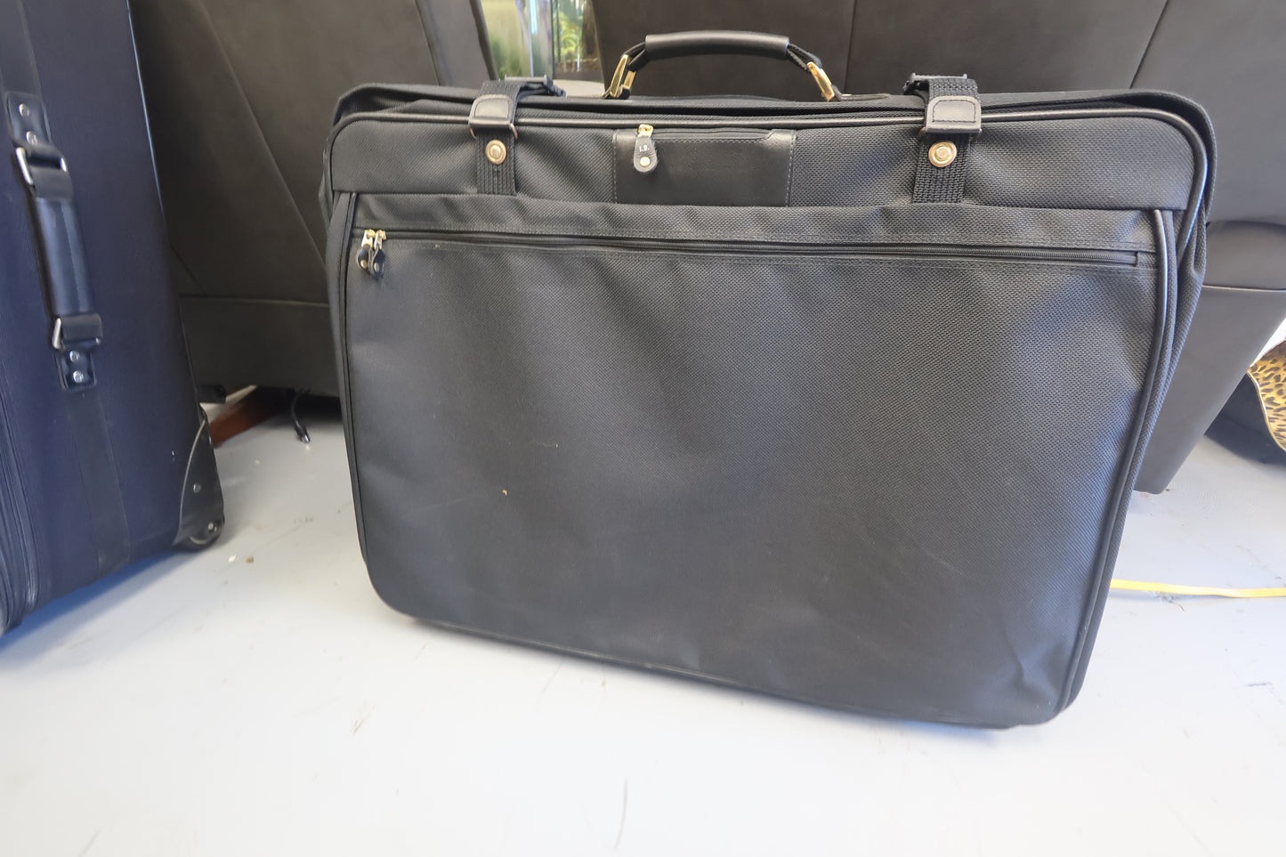 Samsonite Rolling Suitcase