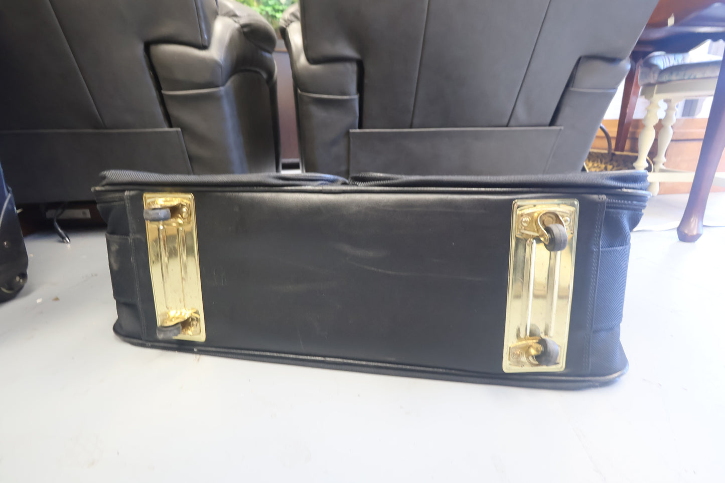 Samsonite Rolling Suitcase