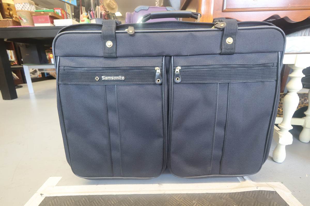 Samsonite Rolling Suitcase (Small)
