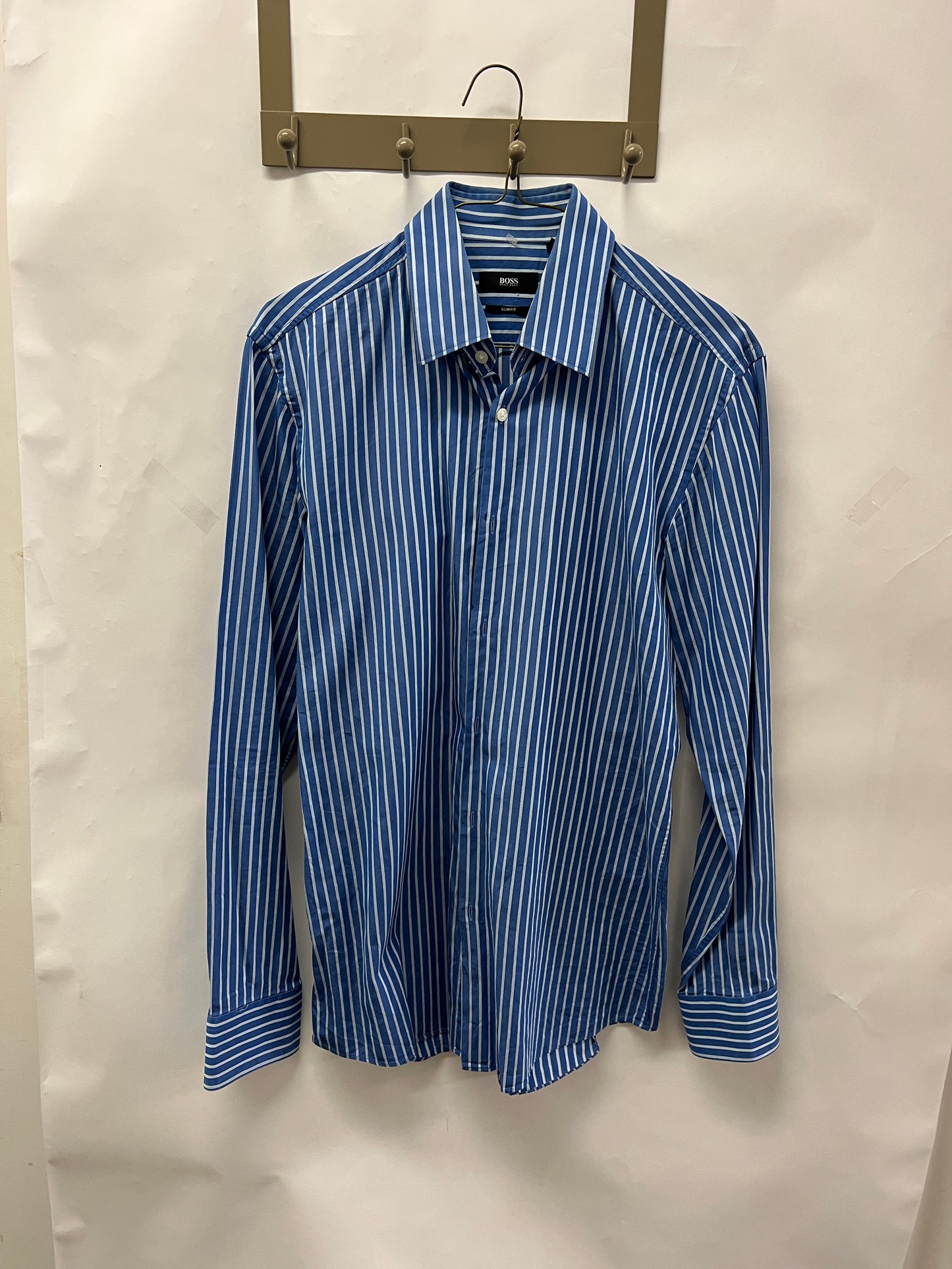 TYPE 6 - Men's Dress Shirt:  M 15