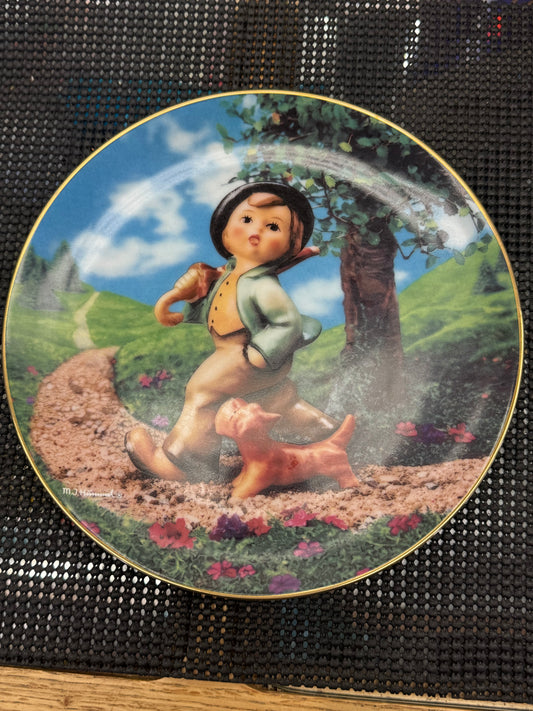 "Strolling Along" - M.J. Hummel Decorative Plate Collection - Gentle Friends