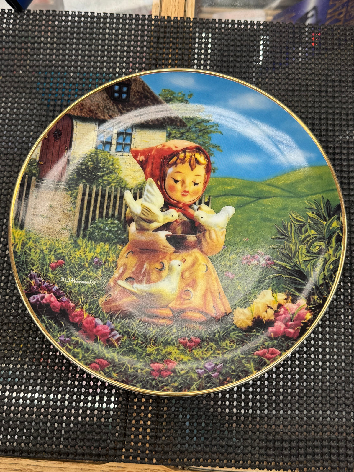 "Cinderella" - M.J. Hummel Decorative Plate Collection - Gentle Friends