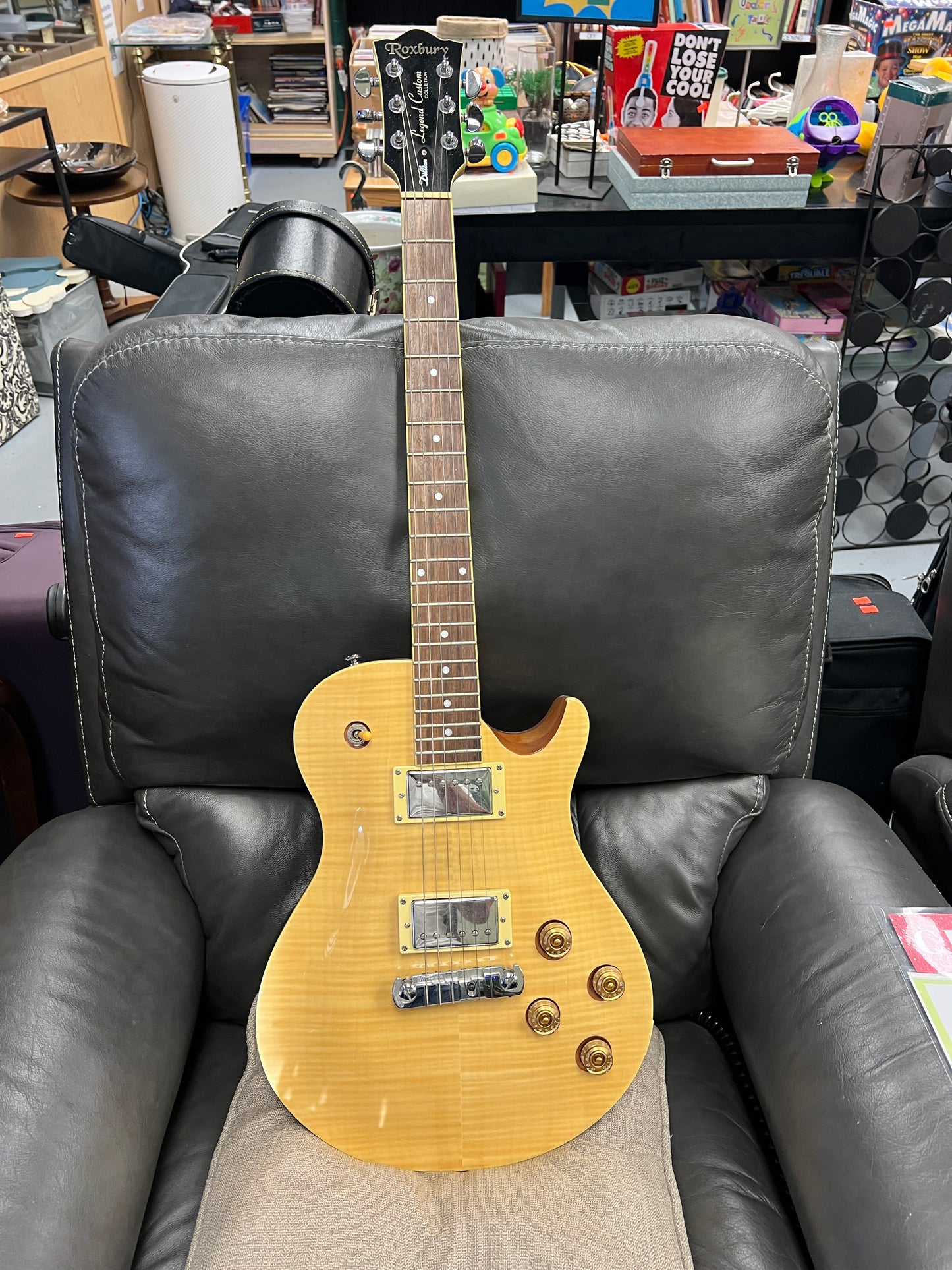 Roxbury Legend Custom Electric Guitar