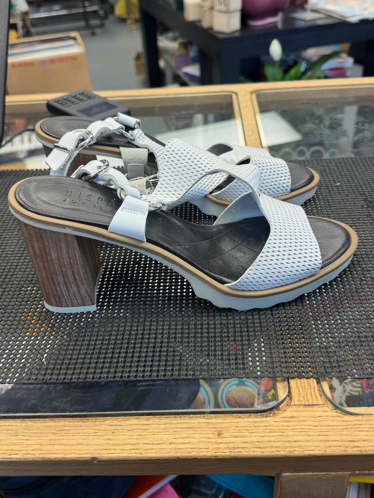Women's Shoes - Hispanitas Size 9 US