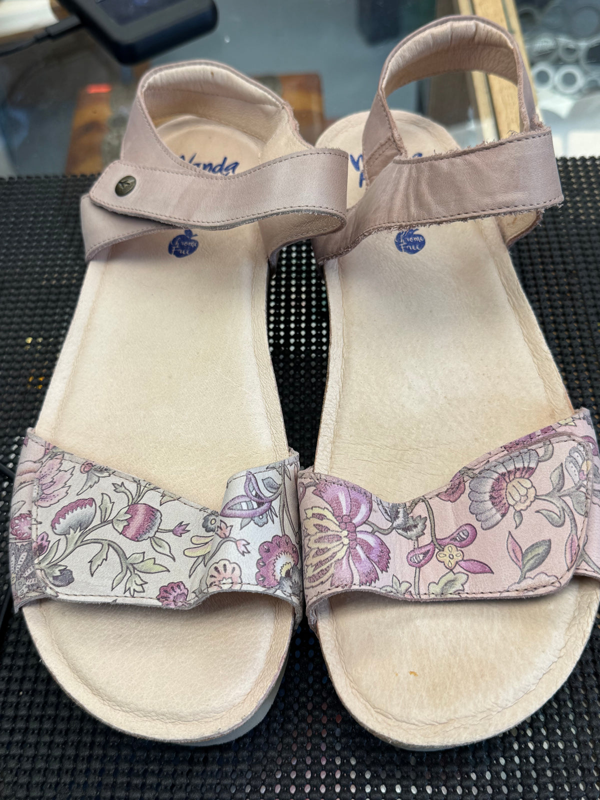 Women's Shoes - 10 US Wanda Panda