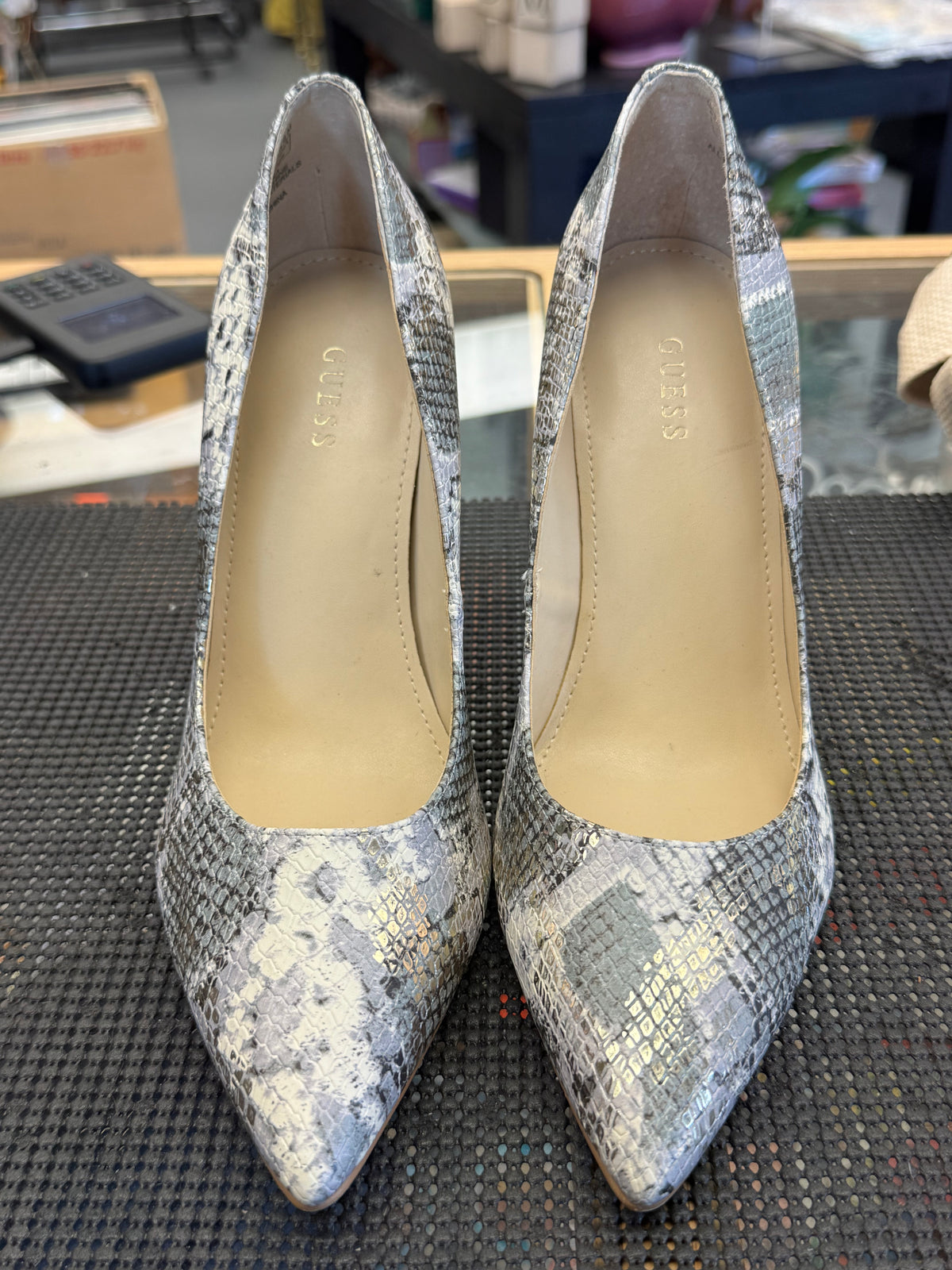 Women's Shoes - 8 US Guess Snakeskin Pumps