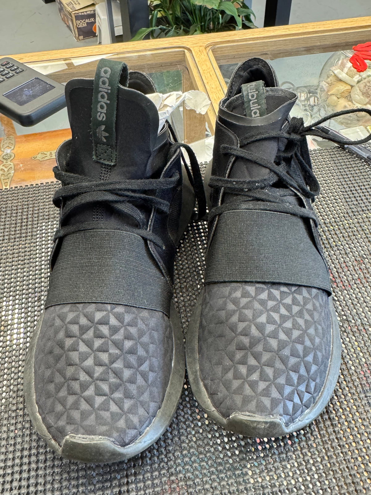 Women's Shoe - 7 US Adidas Tubular Sneakers