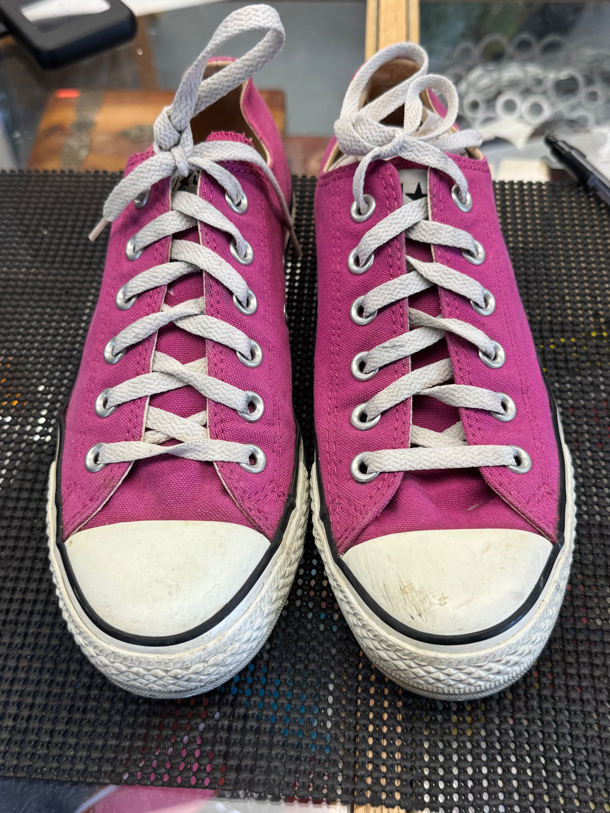 Woman's Shoes - 7 US Pink/Magenta Converse Low tops