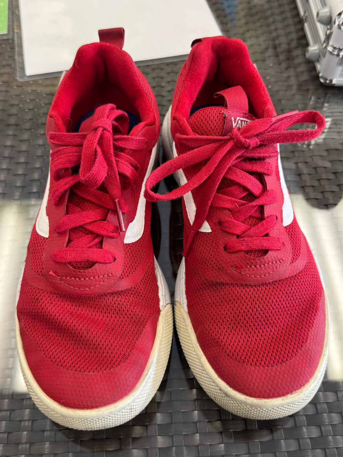 Men's Shoes - 8.5 US Vans UltraRange Sneakers