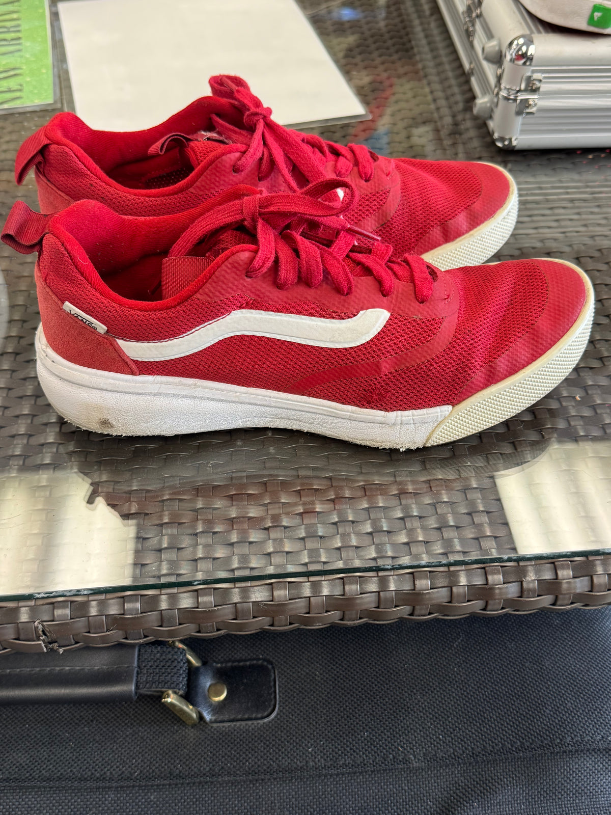 Men's Shoes - 8.5 US Vans UltraRange Sneakers