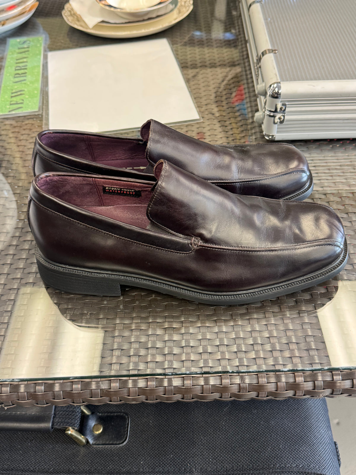 Men's Shoes - US 11 Rockport Slip-on Leather Dress shoes