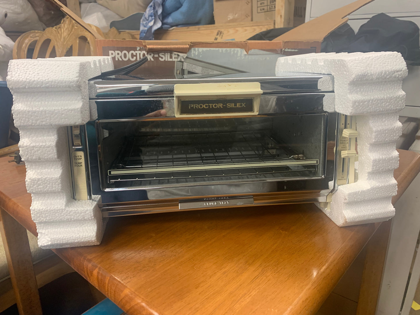 Vintage Proctor-Silex toaster oven in box