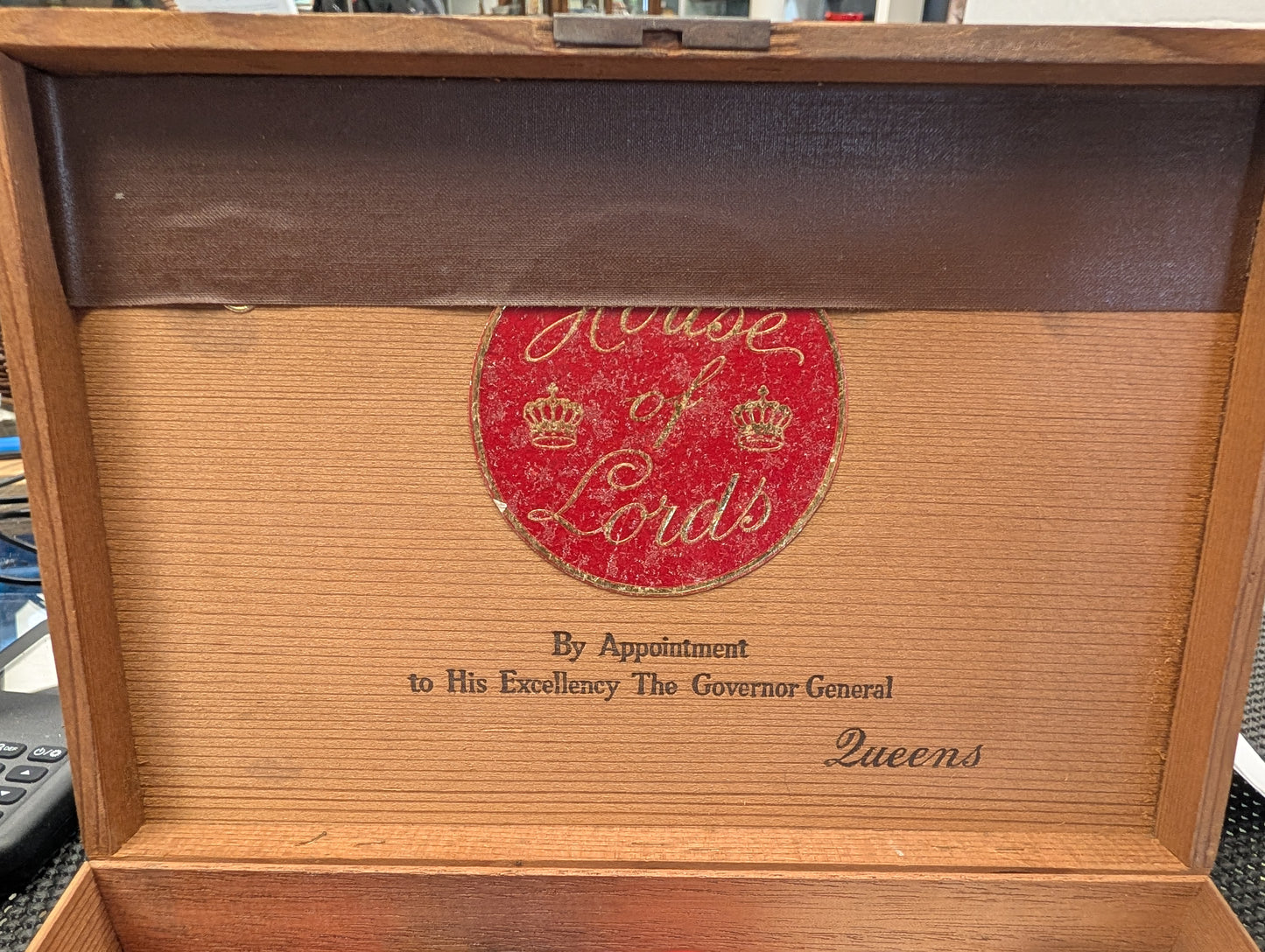 House of Lords Cigar Box with Poker Chips