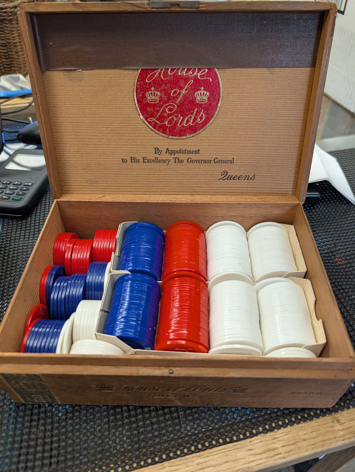 House of Lords Cigar Box with Poker Chips